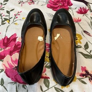 Universal thread black ballet flats size 8